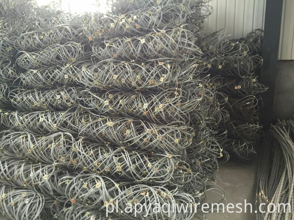 Rockfall Barrier Mesh SNS Elastyczne nachylenie systemu ochrony bezpieczeństwa System Rockfall Netting